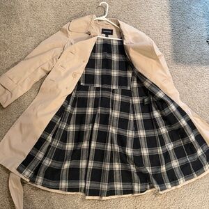 Fully lined London Fog Trench Coat